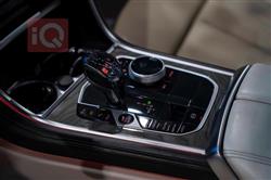 بی ئێم دەبڵیو 8 سیریەس